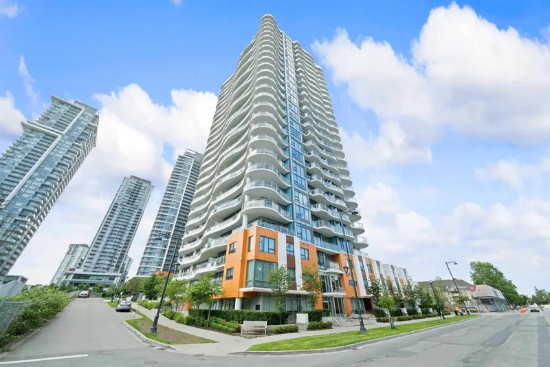 507 13318 104 AVENUE - photo 1 of 25