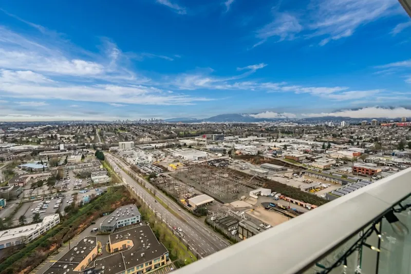 3508 2186 GILMORE AVENUE - photo 3 of 25