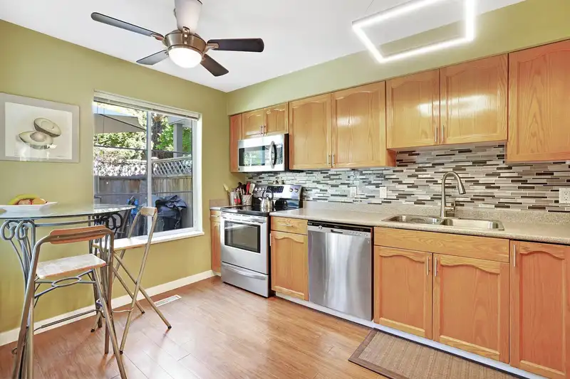 1305 BRUNETTE AVENUE - photo 2 of 34