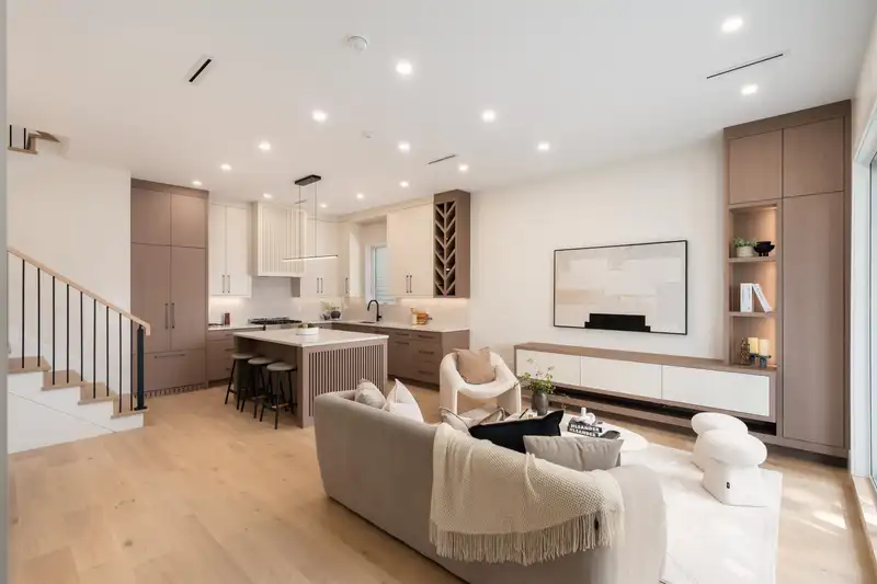 1 4331 UNION STREET - photo 3 of 32