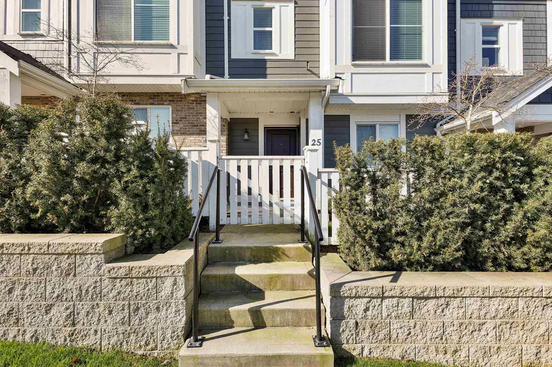 25 14355 62 AVENUE - photo 3 of 25