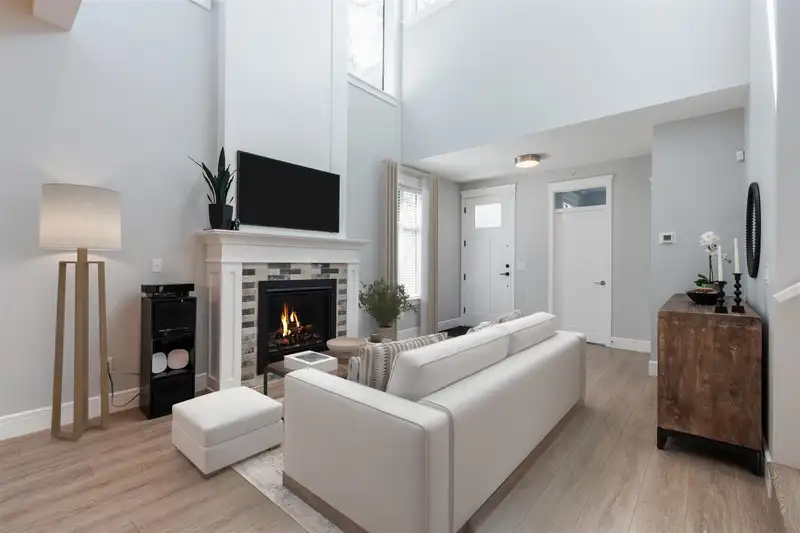 26 4750 228 STREET - photo 2 of 30