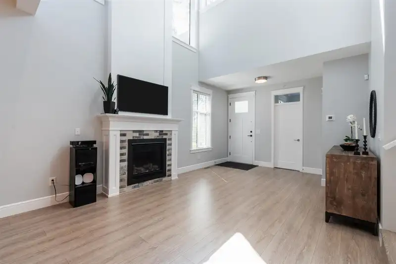 26 4750 228 STREET - photo 3 of 30