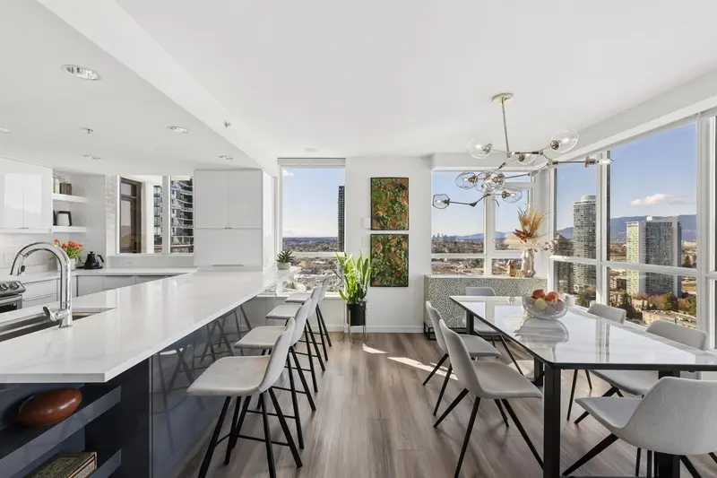 3203 2138 MADISON AVENUE - photo 3 of 20