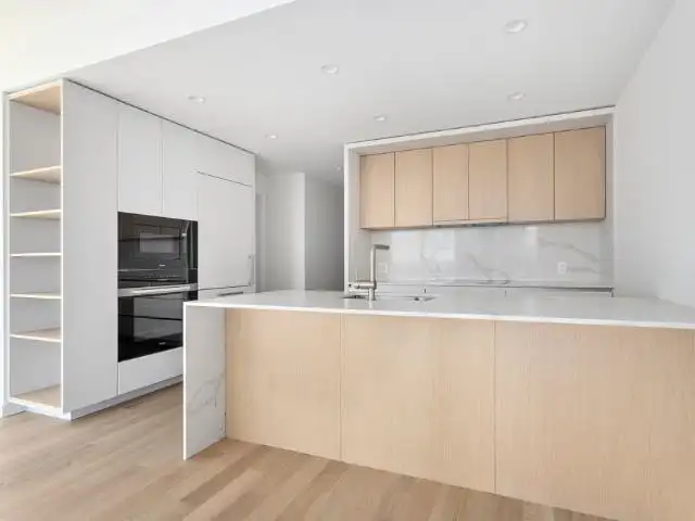 505 3963 UPLANDS WAY - photo 2 of 15