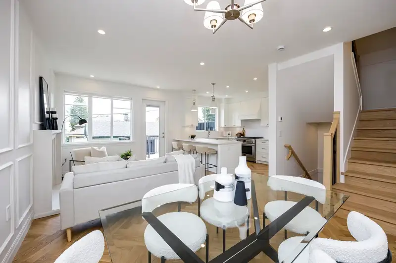 261 E 23RD STREET - photo 3 of 38