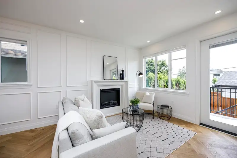 261 E 23RD STREET - photo 4 of 38