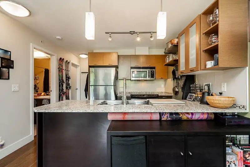 406 2233 MCKENZIE ROAD - photo 3 of 22