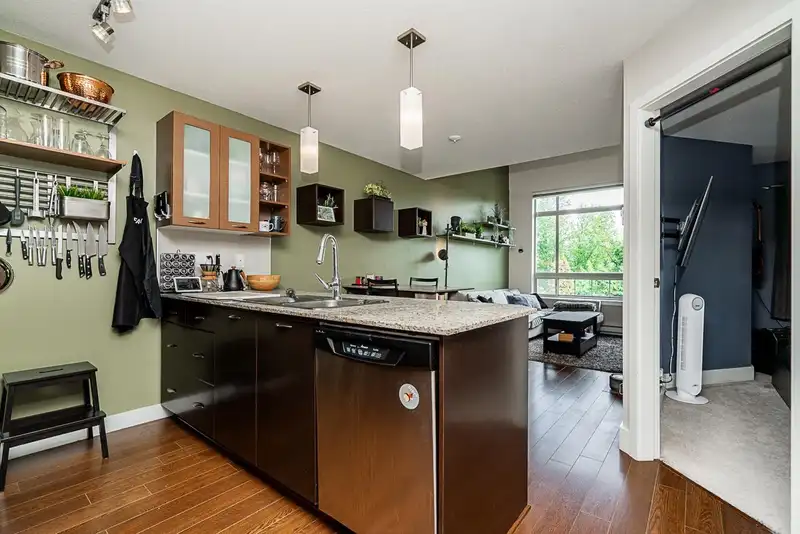 406 2233 MCKENZIE ROAD - photo 4 of 22