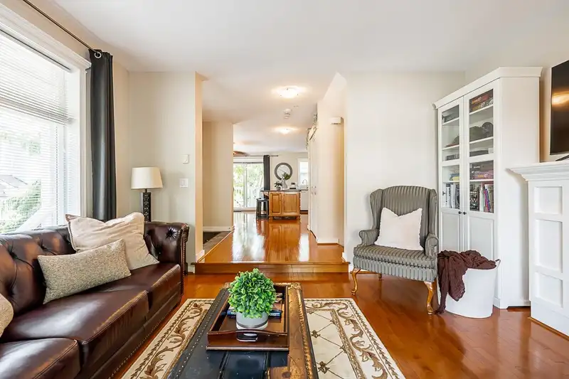 48 7179 201 STREET - photo 2 of 28