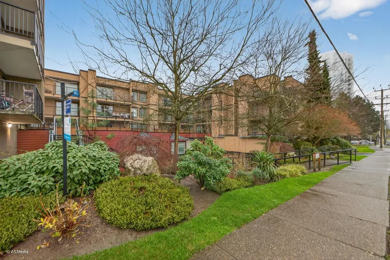 107 10438 148 STREET - photo 2 of 25