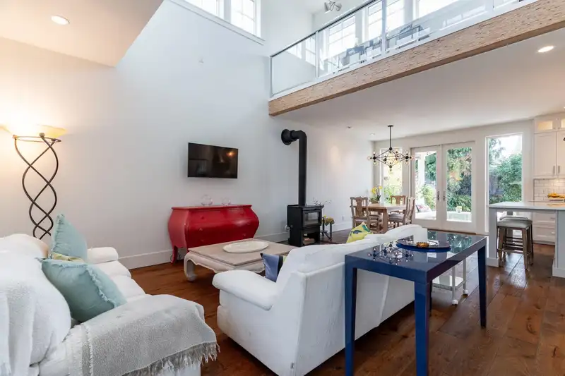 1491 FARRELL AVENUE - photo 4 of 40