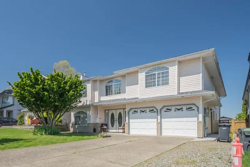 26987 27 AVENUE - photo 2 of 27