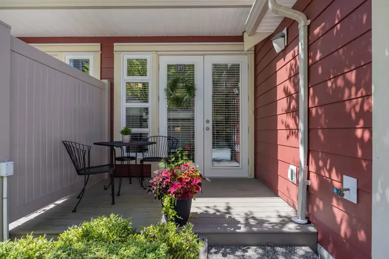 27 15454 32 AVENUE - photo 3 of 38