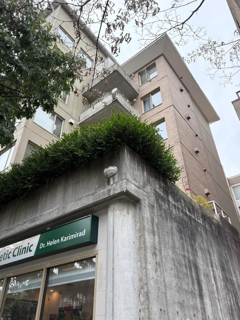 204 137 W 17TH STREET - photo 4 of 15