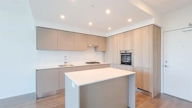 2202 3833 EVERGREEN PLACE - photo 3 of 32