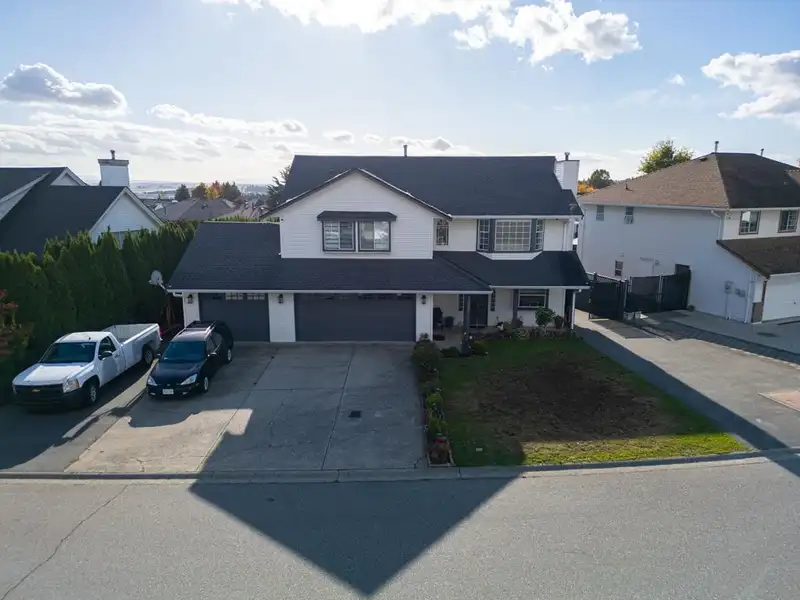 3327 WAGNER DRIVE - photo 1 of 40