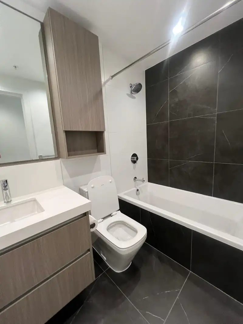 802 6080 MCKAY AVENUE - photo 4 of 7