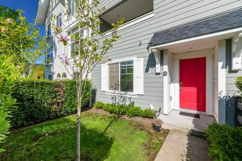56 16678 25 AVENUE - photo 1 of 30