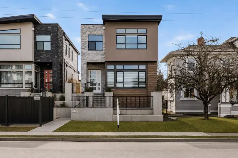 46070 FIRST AVENUE - photo 1 of 39