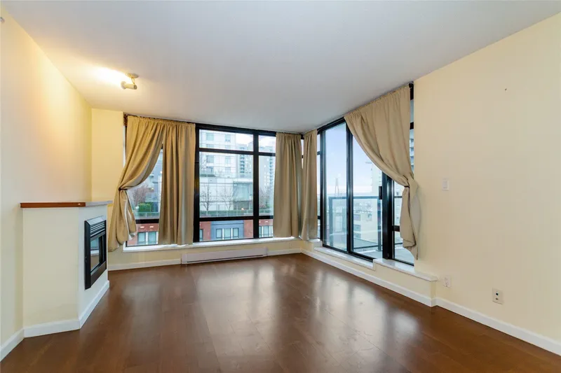 506 610 VICTORIA STREET - photo 2 of 25