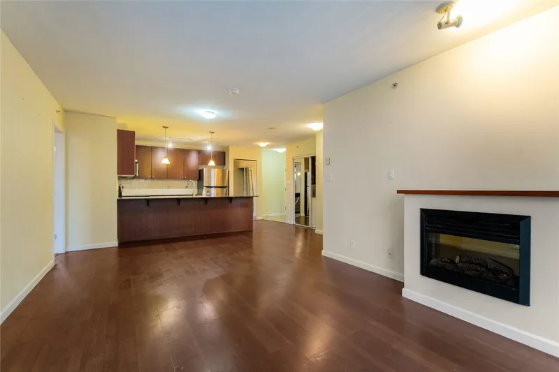 506 610 VICTORIA STREET - photo 4 of 25