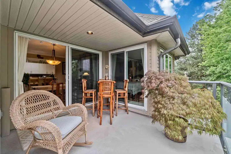 401 3970 LINWOOD STREET - photo 3 of 36