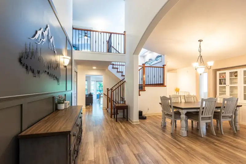 10471 SLATFORD STREET - photo 3 of 38