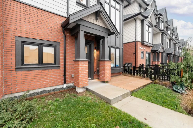 14 10233 NO. 2 ROAD - photo 2 of 25