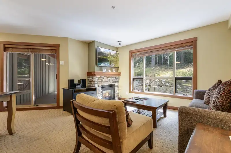 214G1 4653 BLACKCOMB WAY - photo 4 of 25