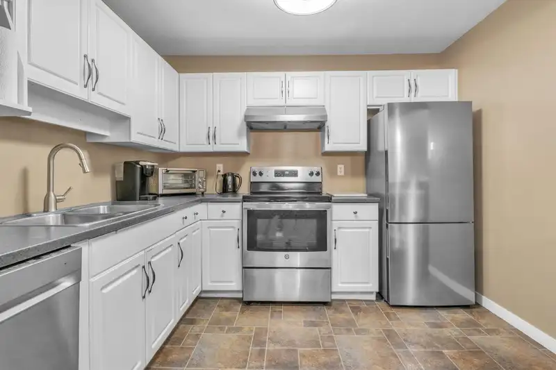 108 32044 OLD YALE ROAD - photo 4 of 35