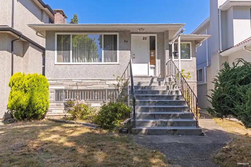 25 E 47TH AVENUE - photo 2 of 28