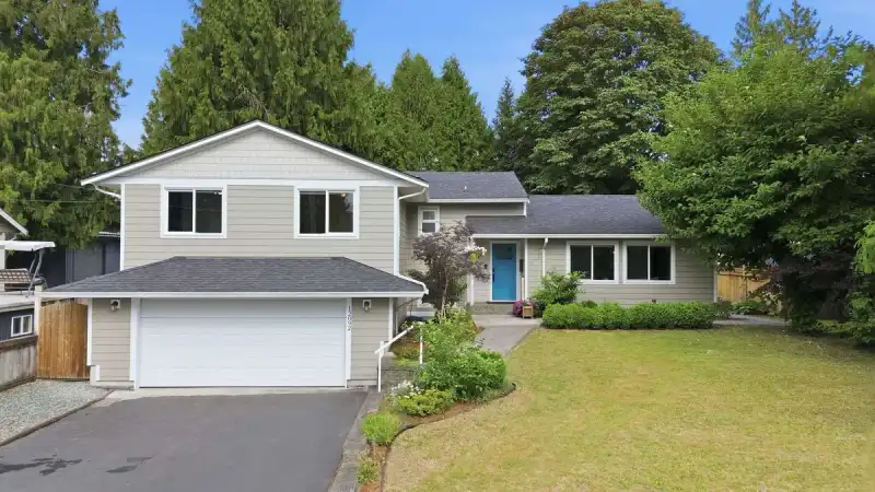 12092 GLENHURST STREET - photo 1 of 39