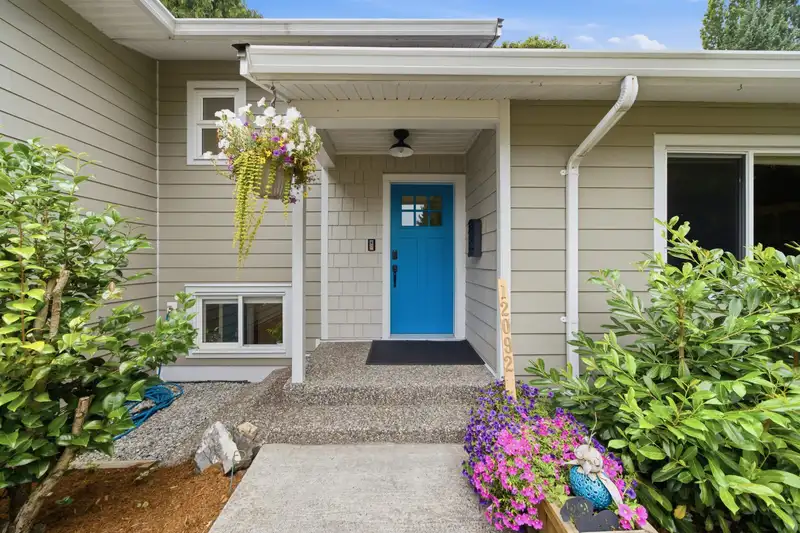 12092 GLENHURST STREET - photo 3 of 39