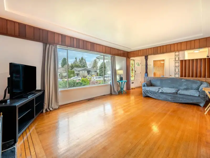 4970 LAUREL STREET - photo 3 of 40