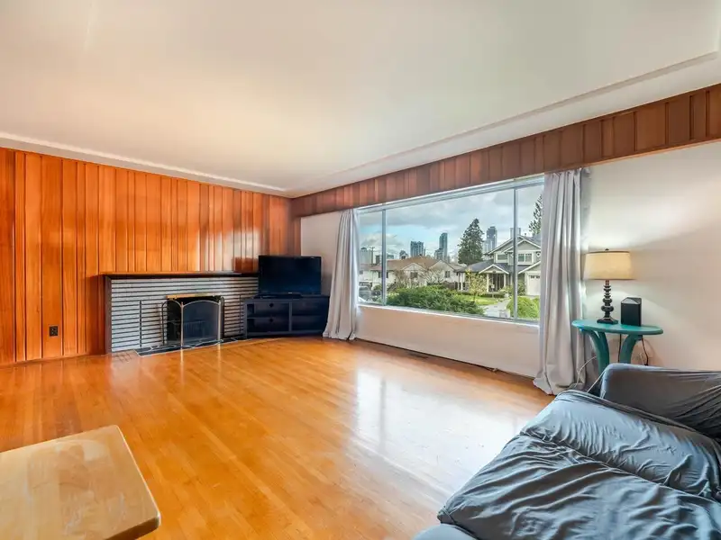 4970 LAUREL STREET - photo 4 of 40