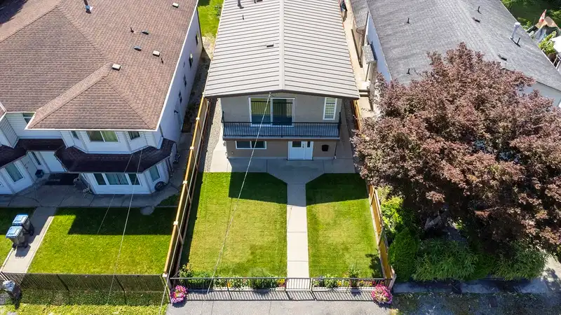 2142 GRANT AVENUE - photo 4 of 40