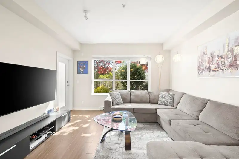 106 6460 194 STREET - photo 3 of 40