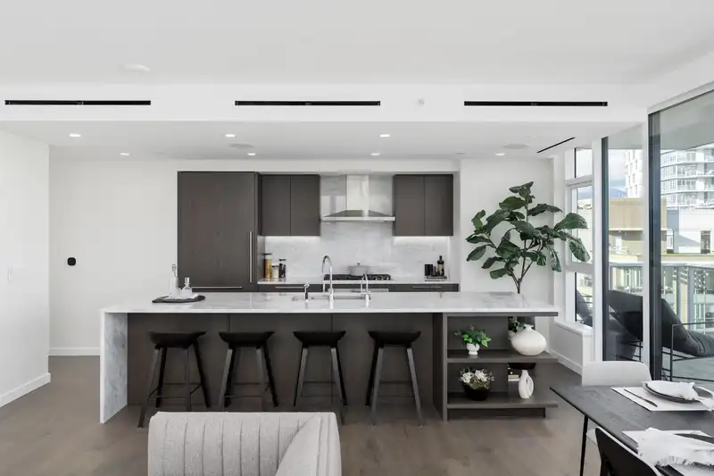 3502 1335 HOWE STREET - photo 1 of 23