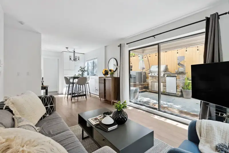 101 2045 FRANKLIN STREET - photo 1 of 16