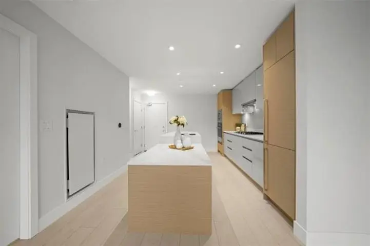 607 3538 SAWMILL CRESCENT - photo 3 of 18