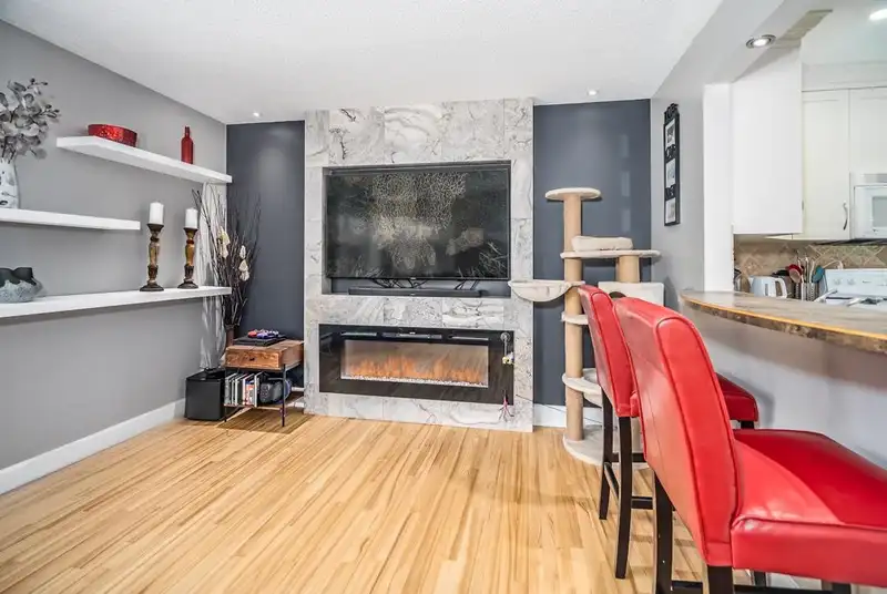 1 20170 MICHAUD CRESCENT - photo 4 of 34