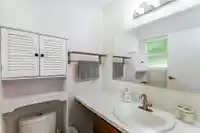 8511 111A STREET - thumbnail 11