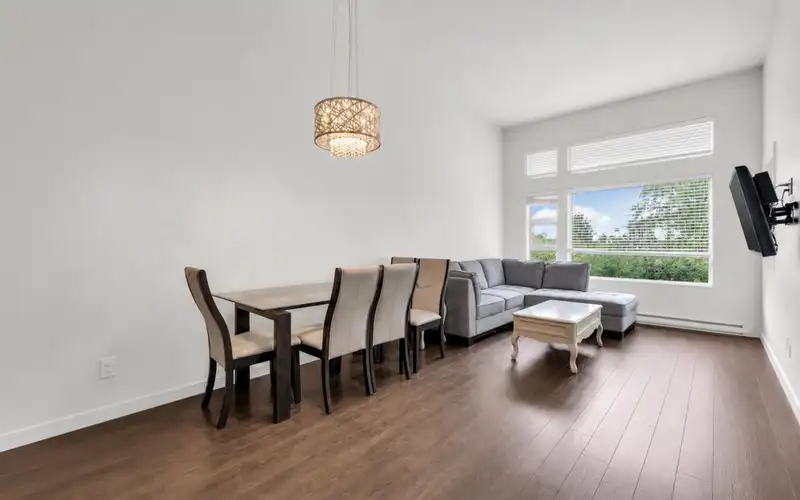 508 1677 LLOYD AVENUE - photo 4 of 17