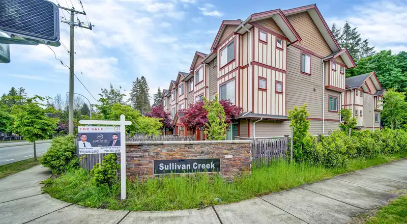 6 6388 140 STREET - photo 1 of 33