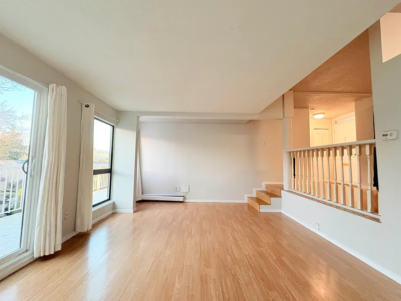 95 17716 60 AVENUE - photo 1 of 20