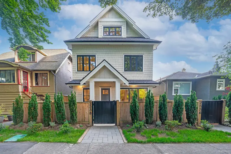 2558 WILLIAM STREET - photo 1 of 19