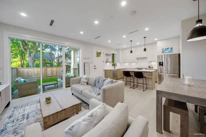 2558 WILLIAM STREET - photo 3 of 19