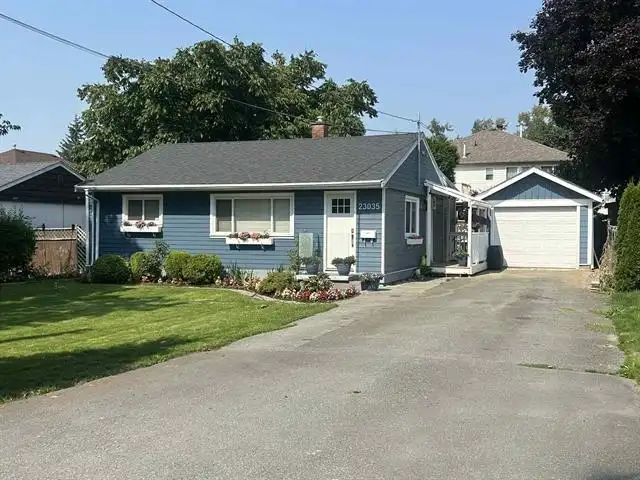 23035 117 AVENUE - photo 1 of 20