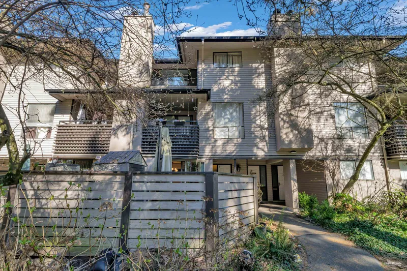 14826 Holly PARK LANE - photo 1 of 15